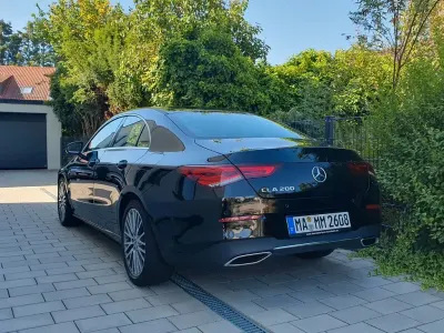 Gebraucht Mercedes CLA200 Progressive 163 PS (119 kW) 2022 Schwarz Coupé