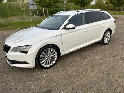 Brugt Skoda Superb Ambition 190 HK (139 kW) 2018 Hvid Stationcar