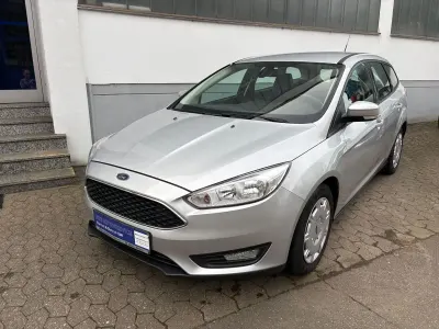 Gebraucht Ford Focus 101 PS (74 kW) 2016 Silber Kombi