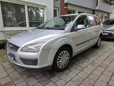 Gebraucht Ford Focus 109 PS (80 kW) 2007 Silber Kombi