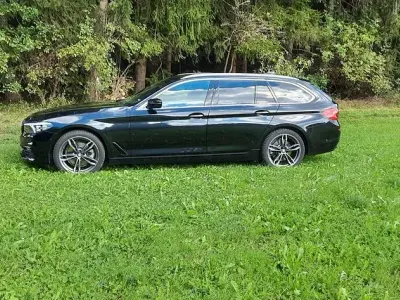 Gebraucht BMW 520 Sport Line 190 PS (139 kW) 2018 Schwarz Kombi