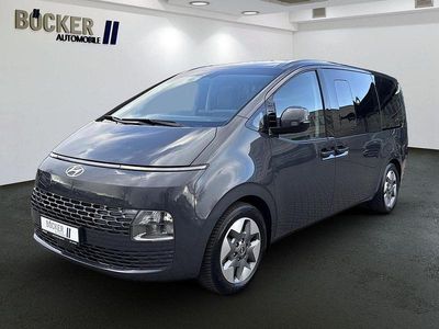 Gebraucht Hyundai Staria Prime 177 PS (130 kW) 2023 Grau Van / Kleinbus
