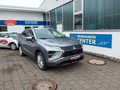 Gebraucht Mitsubishi Eclipse Cross Basis 98 PS (72 kW) 2022 Grau SUV