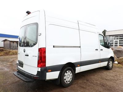 Używany Mercedes Sprinter 170 KM (125 kW) 2021 Biały Van