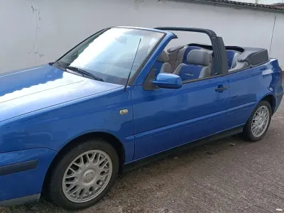 Gebraucht VW Golf 101 PS (74 kW) 2000 Blau Cabrio