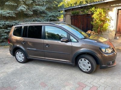 VW Touran Cross