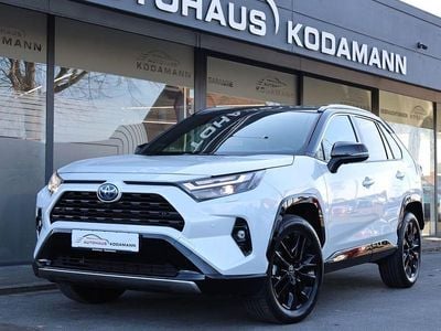 Weiß Gebraucht 2025 Toyota RAV4 Hybrid Style SUV | 40.950 € (Fairer Preis)