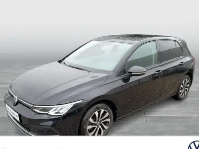 Gebraucht VW Golf VII Active 150 PS (110 kW) 2021 Schwarz Kleinwagen