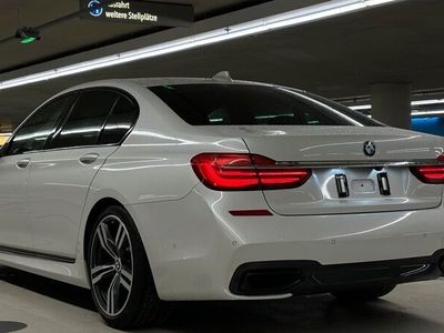 gebraucht BMW 750 i xdrive