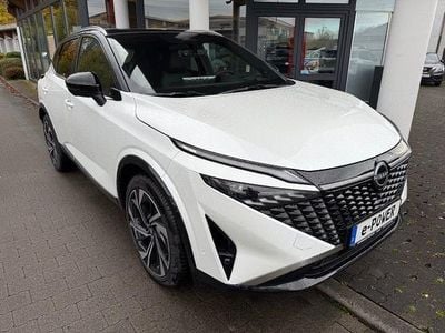 Neu Nissan Qashqai Tekna+ 204 PS (150 kW) 2025 White/ black SUV