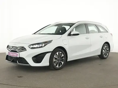 Gebraucht Kia Ceed Sportswagon Vision 141 PS (103 kW) 2022 Cararraweiss Kombi