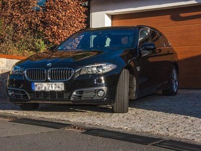 Gebraucht BMW 525 Luxury Line 218 PS (160 kW) 2014 Schwarz Kombi