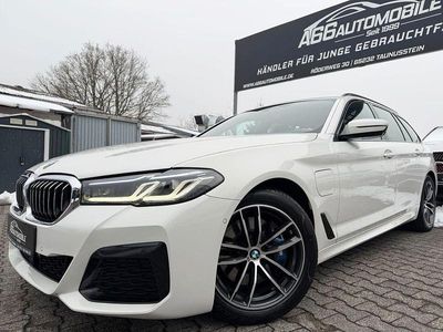 Alpinweiss iii Gebraucht 2021 BMW 530e M Sport Kombi | 31.495 € (Fairer Preis)