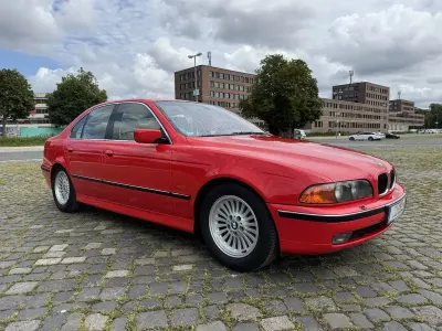 Gebraucht BMW 528 193 PS (141 kW) 1998 Rot Limousine