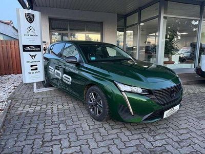 Gebraucht Peugeot 308 Allure 131 PS (96 kW) 2024 Grün Limousine