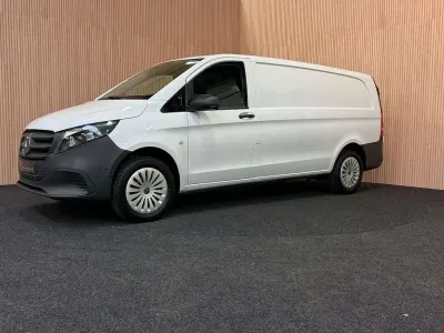 Gebraucht Mercedes Vito 190 PS (139 kW) 2026 Weiß Van