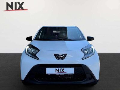 Weiß (schneeweiß) Neu 2025 Toyota Aygo X X-play SUV | 16.800 € (Guter Preis)