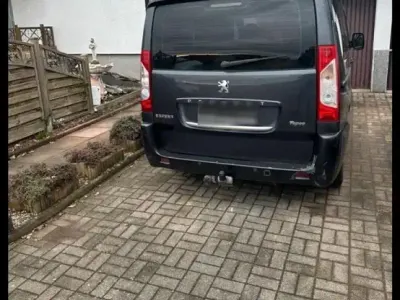 Gebraucht Peugeot TePee 136 PS (100 kW) 2007 Schwarz Van / Kleinbus