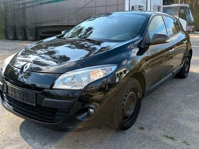 Second-hand Renault Mégane Dynamique 106 CP (77 kW) 2010 Negru Berlinǎ