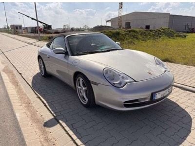Porsche 911 Carrera 4 Cabriolet