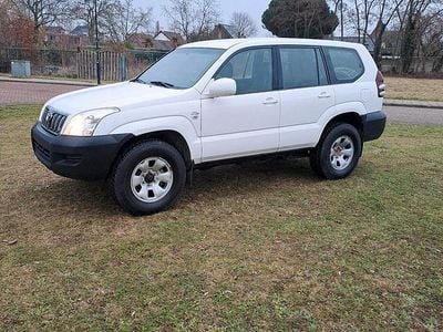 Weiß Gebraucht 2008 Toyota Land Cruiser SUV | 18.250 €