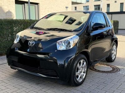 Toyota iQ
