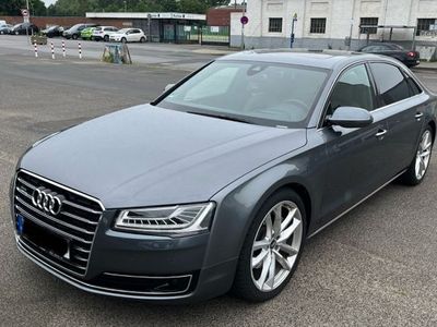 Audi A8L