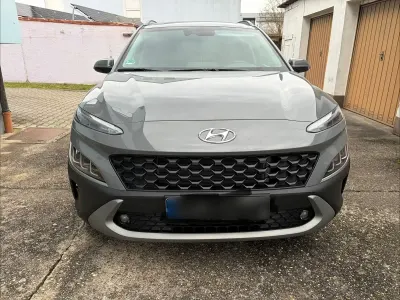 Gebraucht Hyundai Kona Select 120 PS (88 kW) 2021 Grau SUV