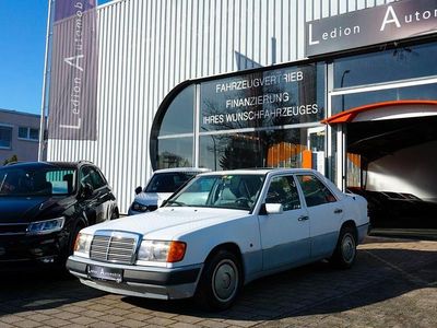 Gebraucht Mercedes E230 132 PS (97 kW) 1992 Weiß Limousine