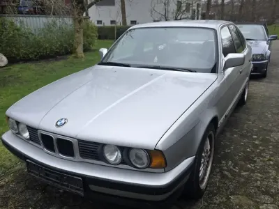 Używany BMW 520 129 KM (94 kW) 1990 Srebrny Sedan/Limuzyna