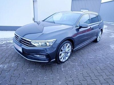 Gebraucht VW Passat R-line 200 PS (147 kW) 2022 Grau Kombi