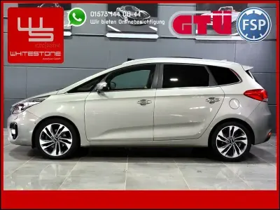 Gebraucht Kia Carens Spirit 141 PS (103 kW) 2016 Beige Van / Kleinbus