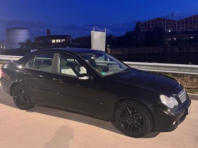 Mercedes C200