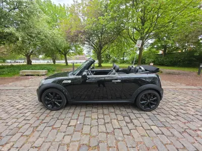 Gebraucht Mini Cooper S Cabriolet 184 PS (135 kW) 2011 Schwarz Cabrio