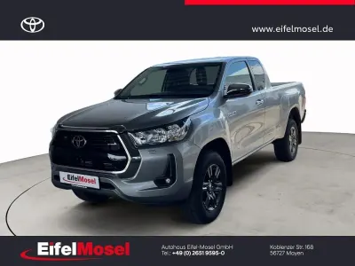 Neu Toyota HiLux Comfort 150 PS (110 kW) 2026 Silber Pickup