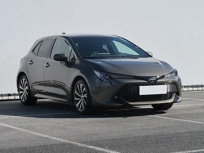 Oxide bronze Gebraucht 2020 Toyota Corolla Team Limousine | 17.990 € (Fairer Preis)