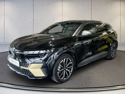 Używany Renault Megane E-Tech Iconic 160 kW (218 KM) 2023 Czarny Sedan/Limuzyna