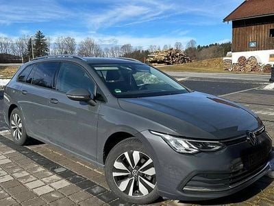 Gebraucht VW Golf VIII Move 110 PS (80 kW) 2023 Grau Kombi