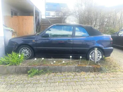 Gebraucht VW Golf 90 PS (66 kW) 1995 Blau Cabrio
