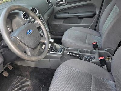 Gebraucht Ford Focus 101 PS (74 kW) 2005 Grau Kleinwagen