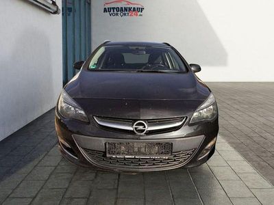 Usata Opel Astra Edition 110 CV (80 kW) 2013 Grigio Station wagon