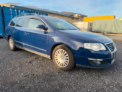Gebraucht VW Passat 2010 Blau Kombi