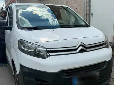 Käytetty Citroën Jumpy 195 HP (143 kW) 2019 Valkoinen Tila-auto