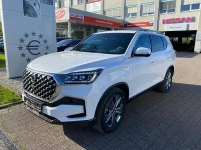 Gebraucht SsangYong Rexton Sapphire 201 PS (147 kW) 2023 Silky white perl SUV