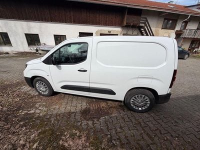 Usata Toyota Proace City City 100 kW (136 CV) 2025 Bianco Monovolume