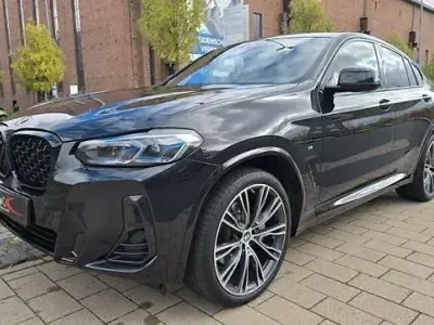 Gebraucht BMW X4 Sport Line 245 PS (180 kW) 2023 Black sapphire metallic (metallic) SUV