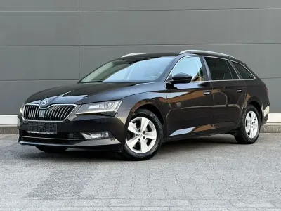 Gebraucht Skoda Superb Ambition 150 PS (110 kW) 2016 Magneticbraun metallic Kombi