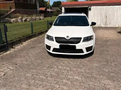 Gebraucht Skoda Octavia RS 220 PS (161 kW) 2016 Weiß Kombi