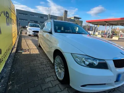 Gebraucht BMW 318 122 PS (89 kW) 2006 Weiß Kombi