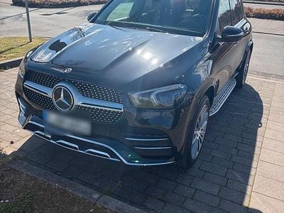 Second-hand Mercedes GLE300 AMG line 245 CP (180 kW) 2020 Negru SUV